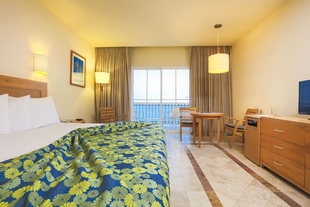 Krystal Vallarta 45/69