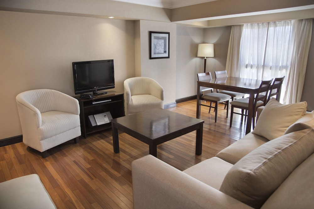 Premium Tower Suites 30/50