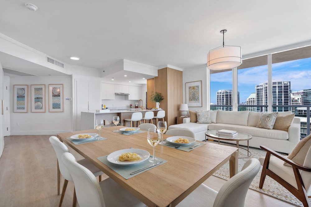 Miami Vacation Rentals - Coconut Grove 46/60