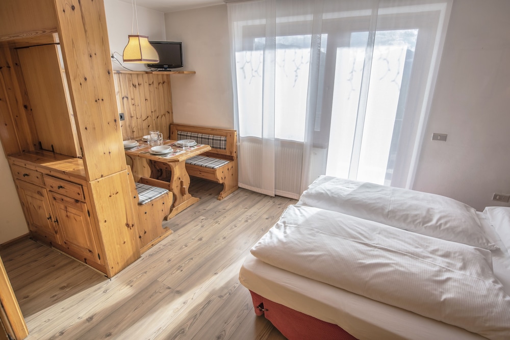 WELLNESS & FAMILY HOTEL VERONZA 3/38