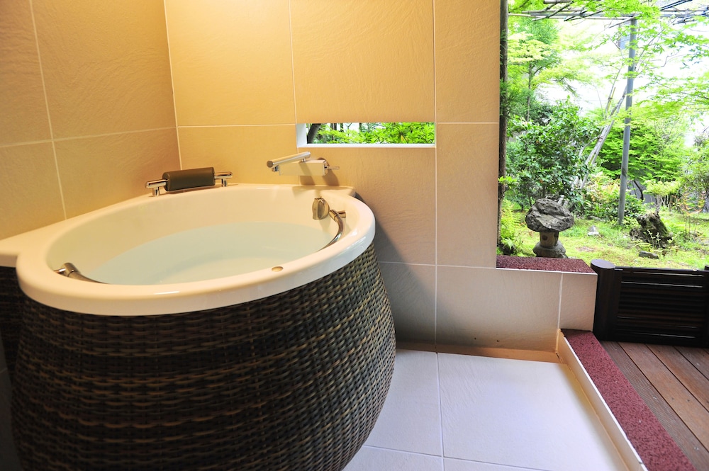Ryokan Nenrinbo 49/50