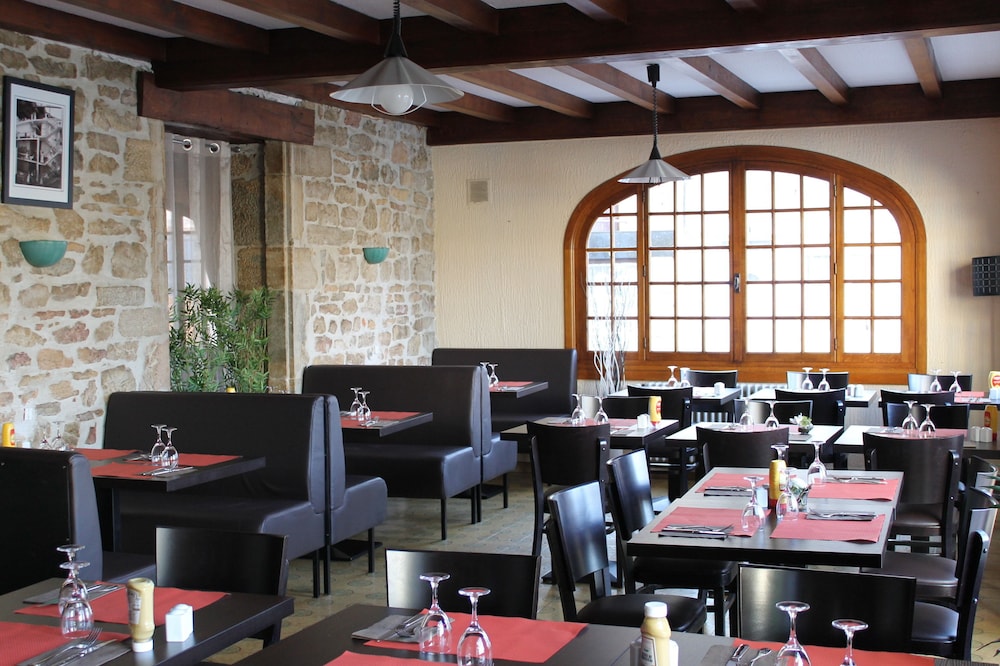 HOTEL LE BOURGOGNE 42/50