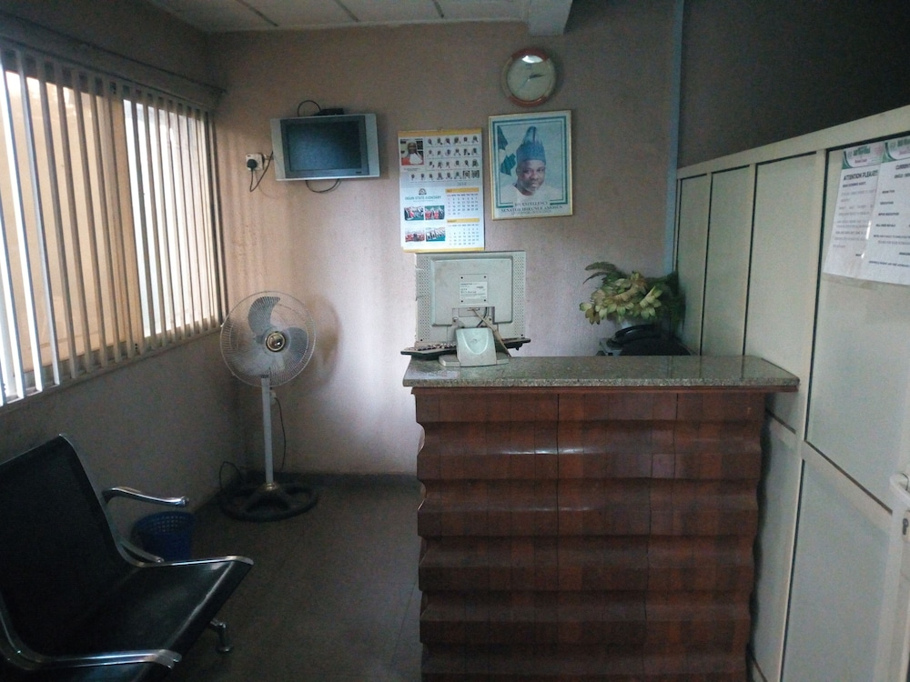 Abeokuta Hill View Hotel 2/50