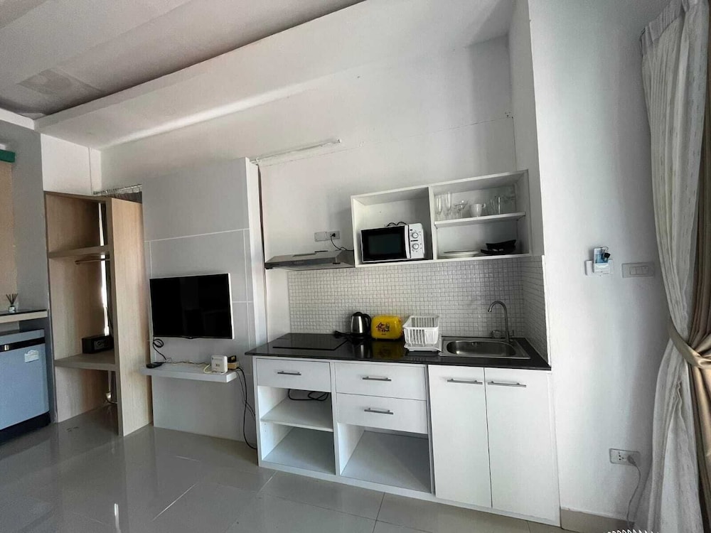 Studio, Queen Bed, Pool Access، Lanta Sport Resort 2/3