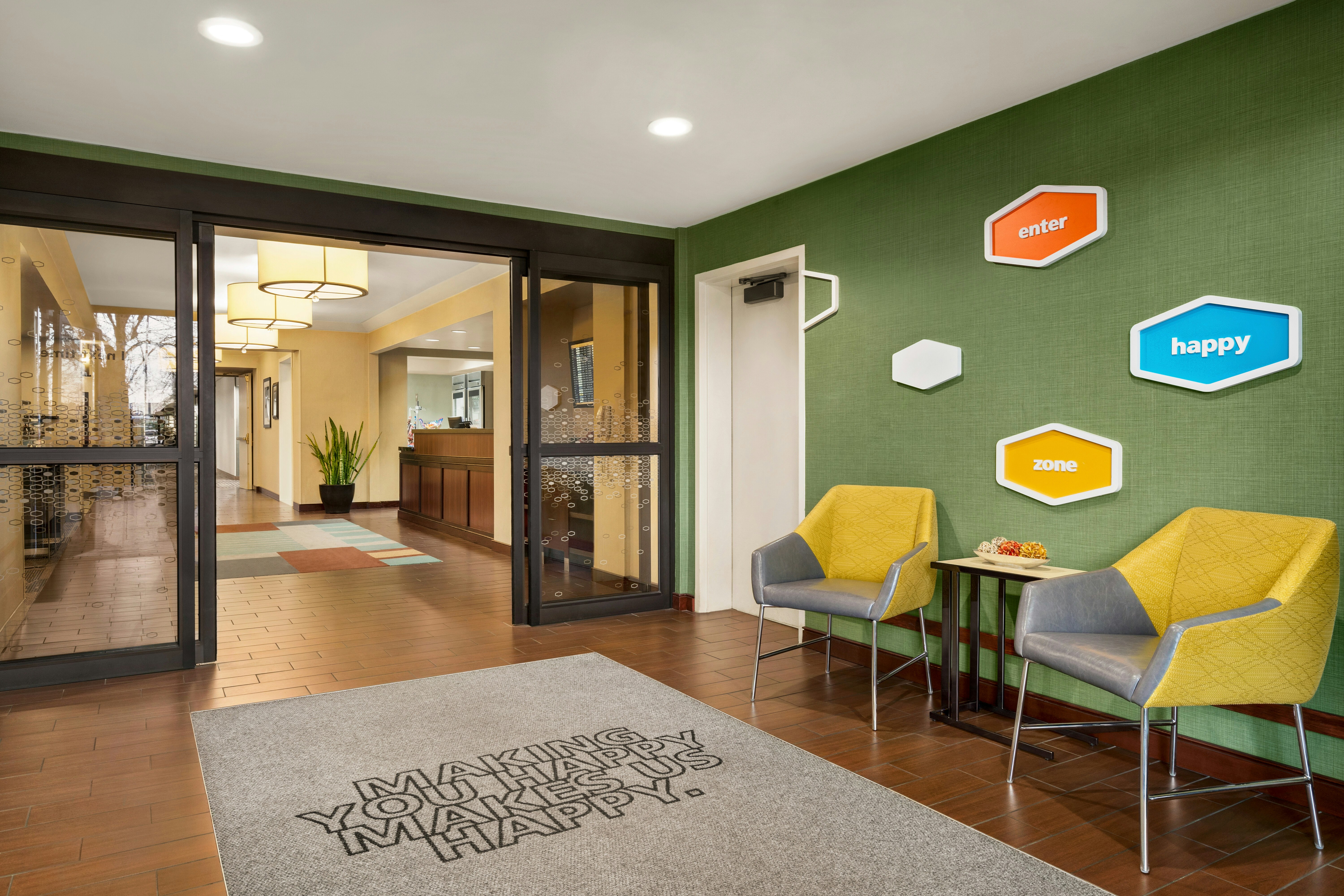 Hampton Inn Portland Airport 24/34