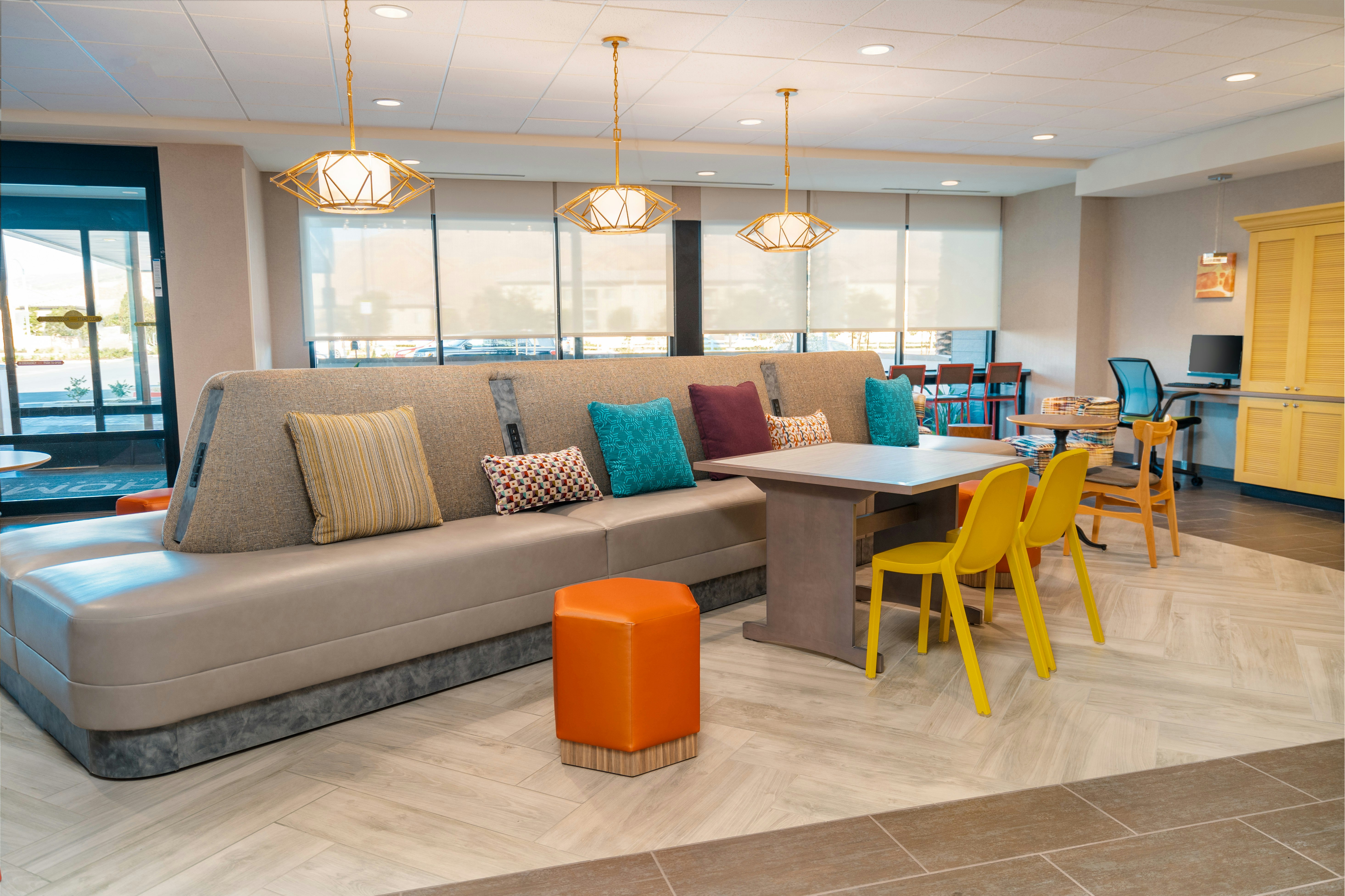 Home2 Suites By Hilton Corona 19/40