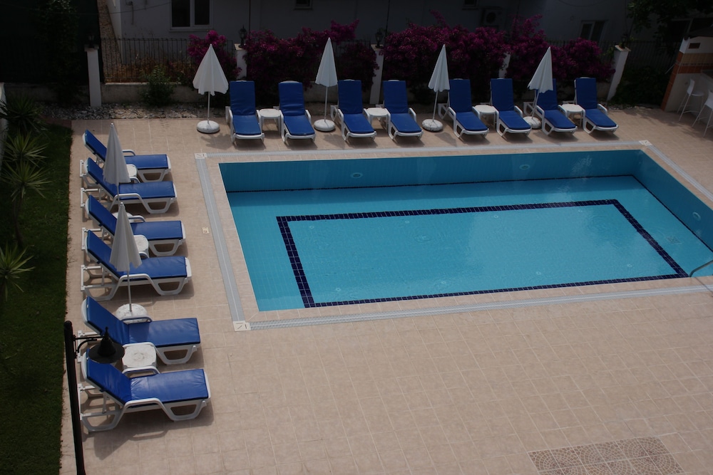 MINTA APART HOTEL 27/57