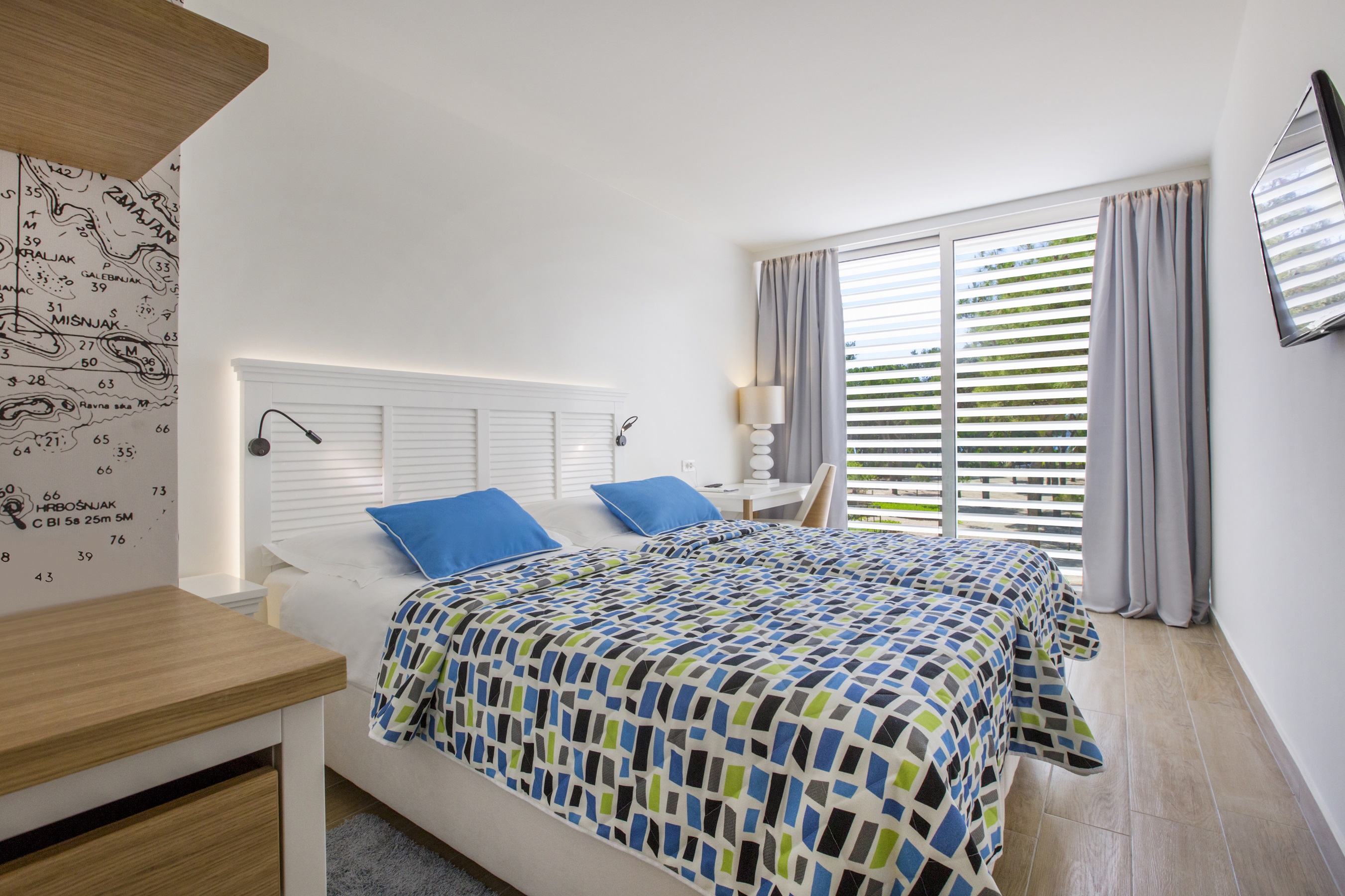 Room, Single, French Bed, Courtyard View