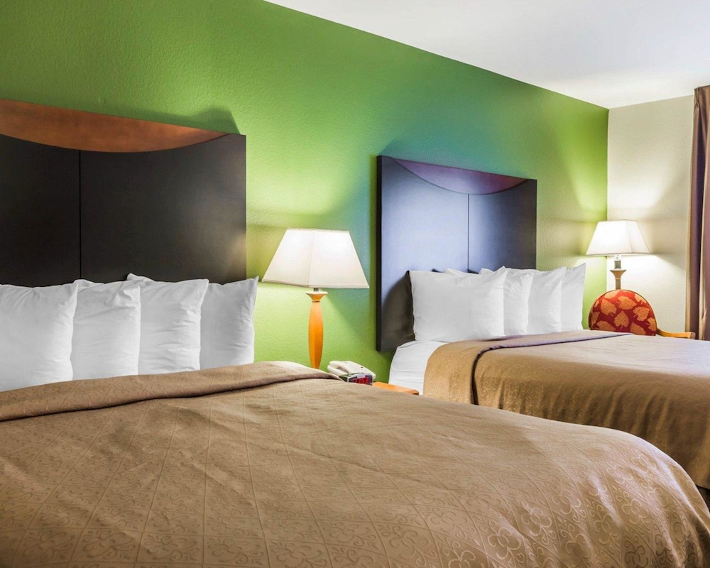 Quality Inn and Suites Birmingham Highway 280 15/46