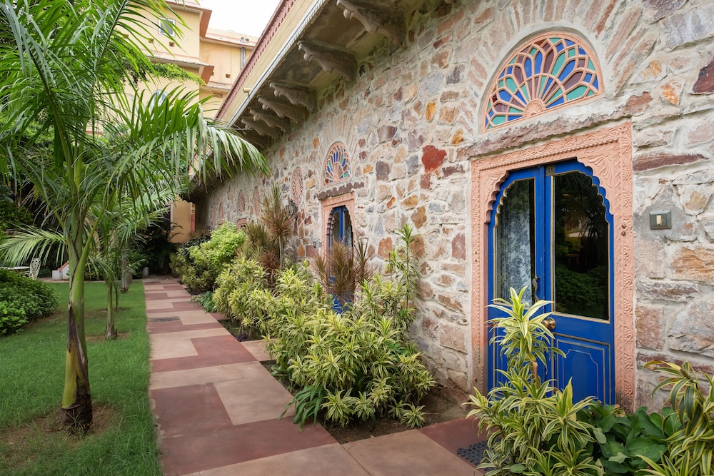 NARAIN NIWAS PALACE 44/49