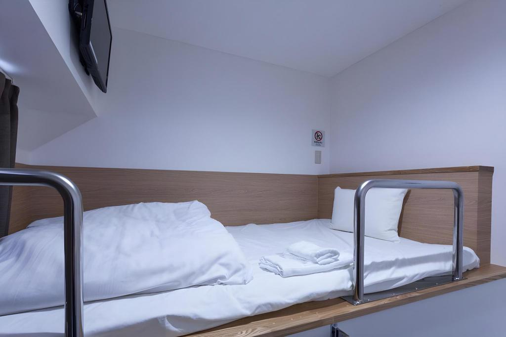Semi Room, Upper, Cabin, Single Bed, Bunk Bed