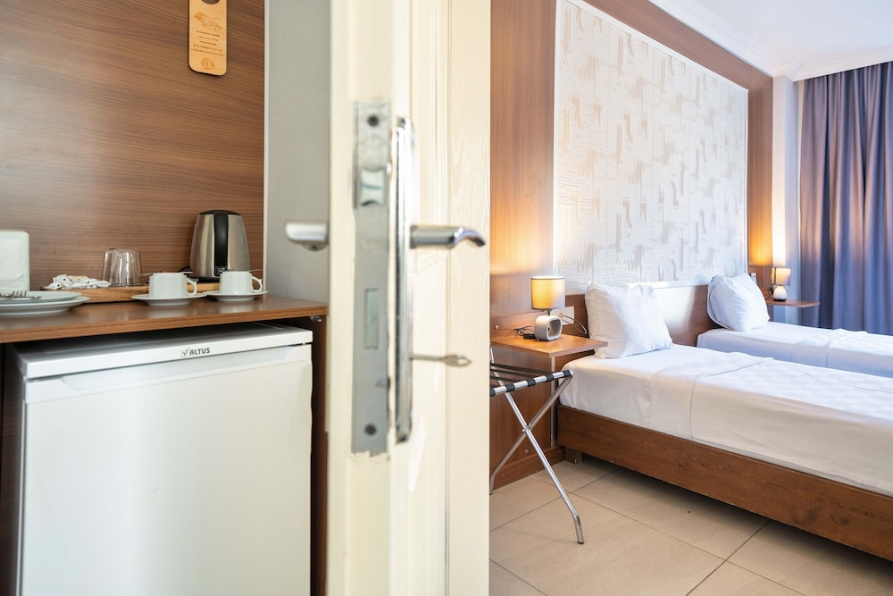 Dedeminn Garden Hotel 23/60