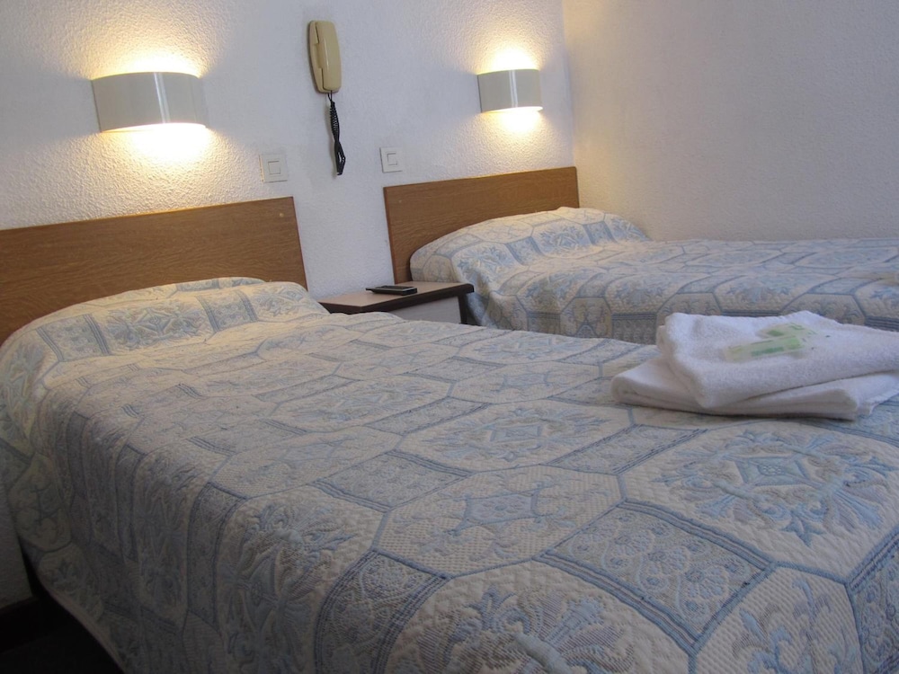 Hotel Duchesse Anne 6/20