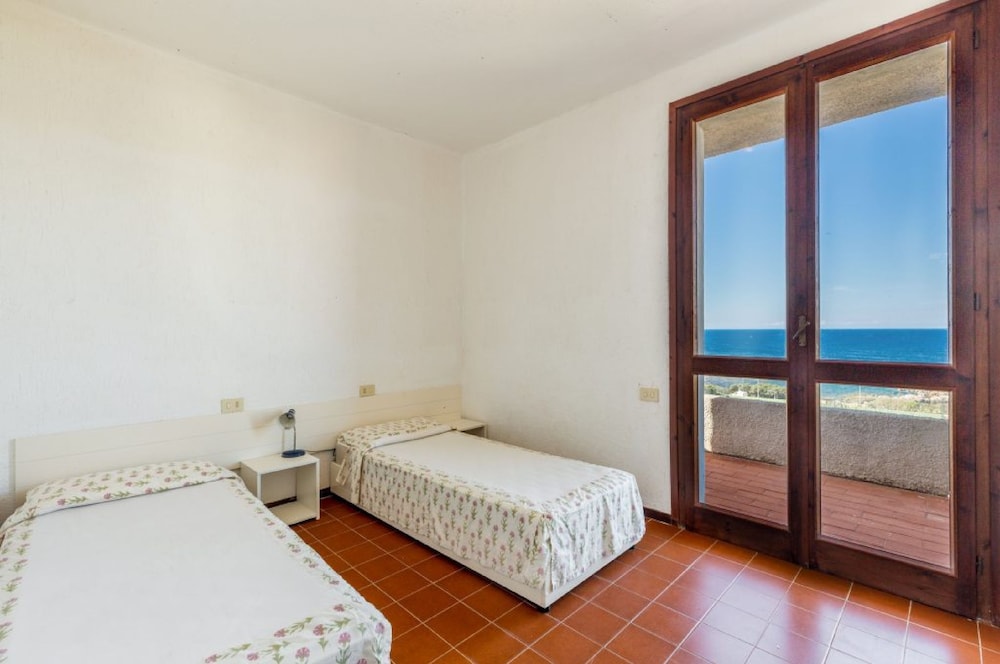 Residence Baia Santa Reparata 18/40