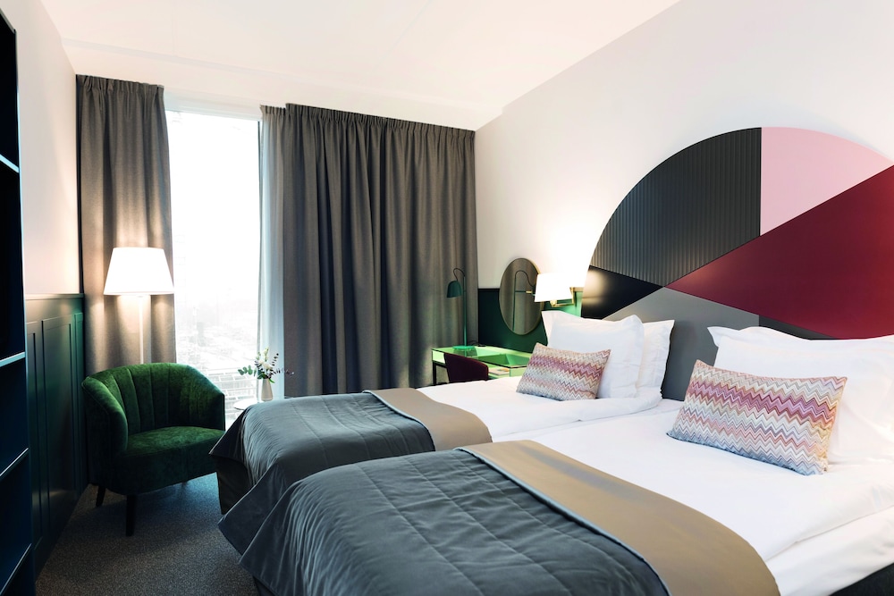 Elite Hotel Carolina Tower 18/62