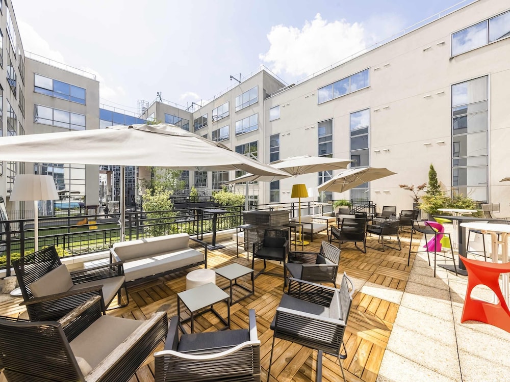Mercure Paris Massy Gare TGV 72/76