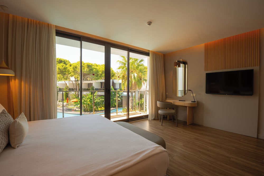 Trendy Lara Hotel 23/67