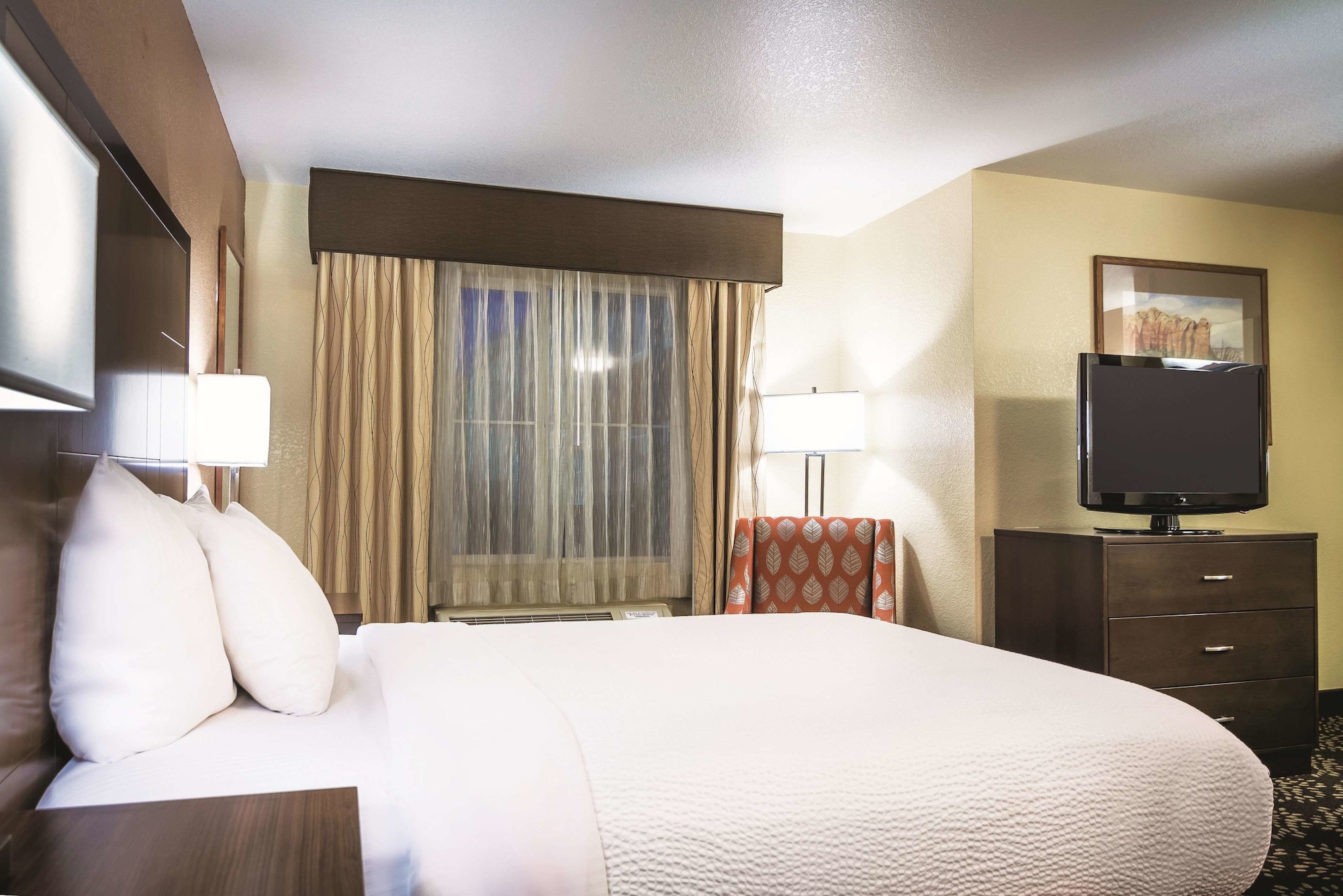Room at La Quinta Inn & Suites by Wyndham Las Vegas Red Rock, LAS VEGAS - NV