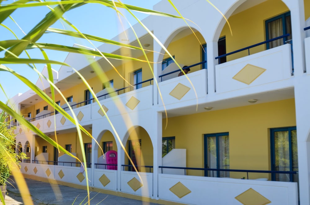 Stegna Star Apartments photo2