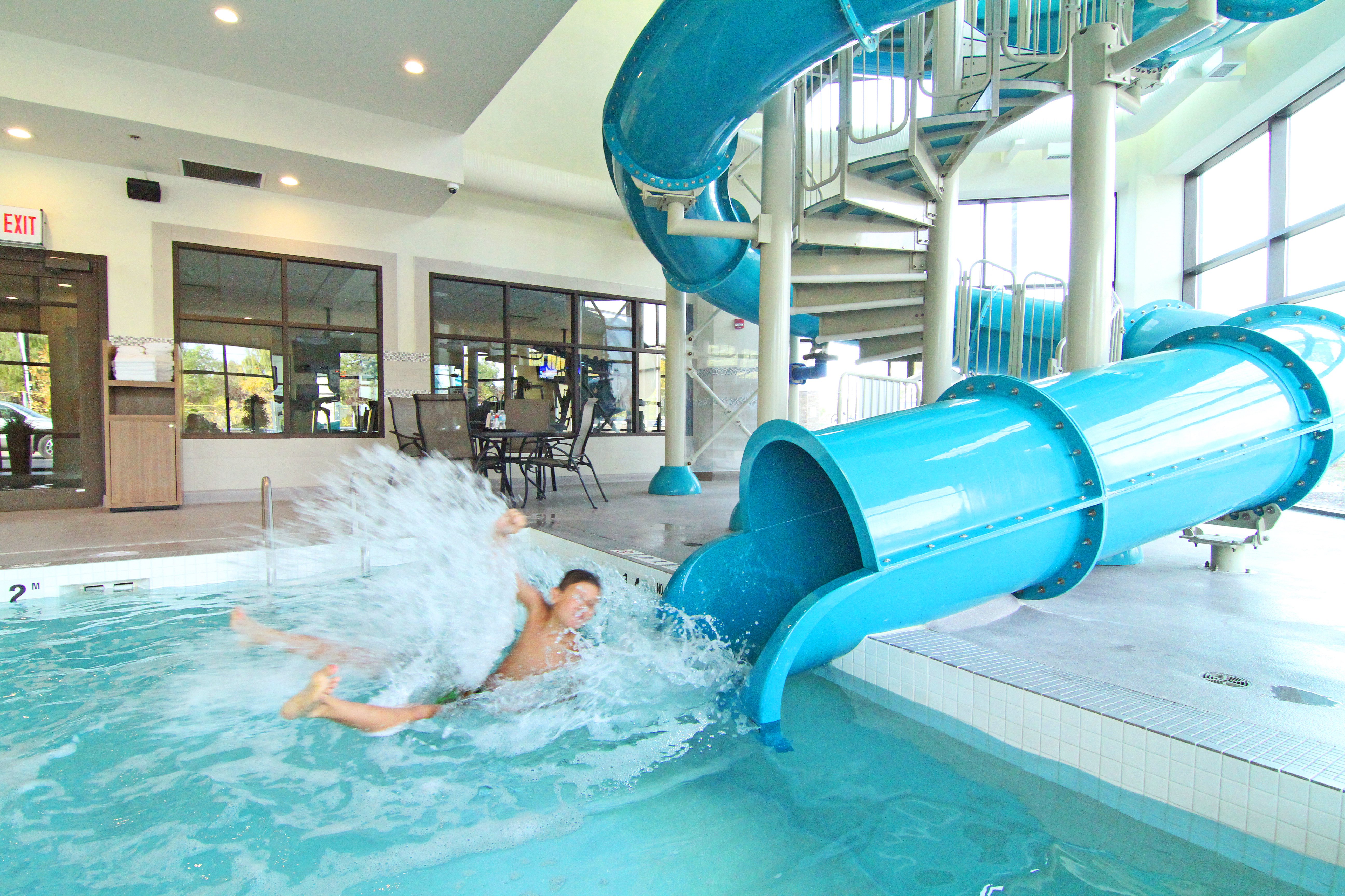 Holiday Inn Express And Suites Calgary Nw University Area 63/73