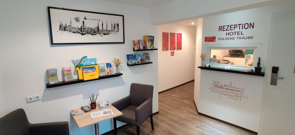 Hotel Goldene Traube 35/50