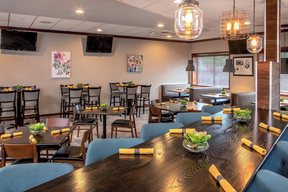 FOUR POINTS BY SHERATON KALAMAZOO 28/43