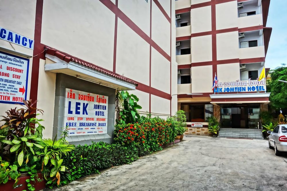 Lek Jomtien Hotel 20/23