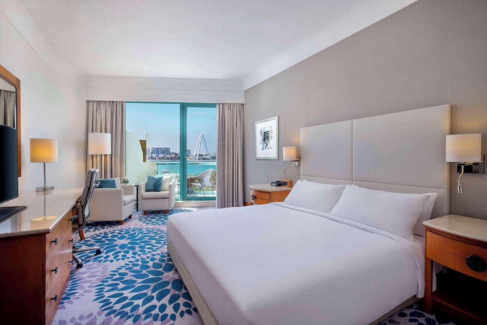 ROOM, KING BED, PARTIAL SEA VIEW