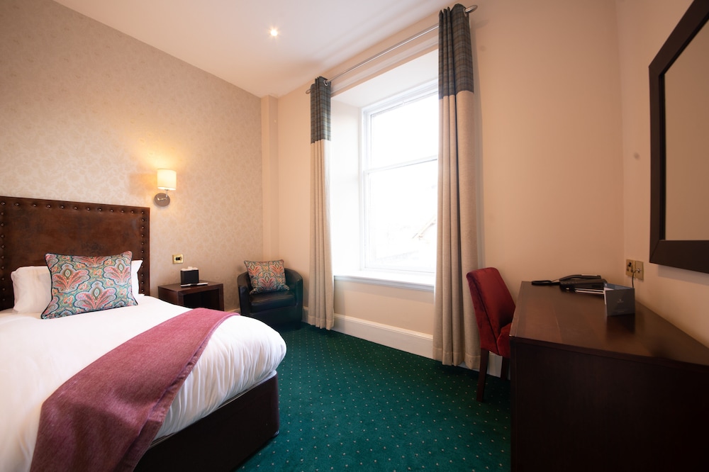 Scotlands Spa Hotel 41/95