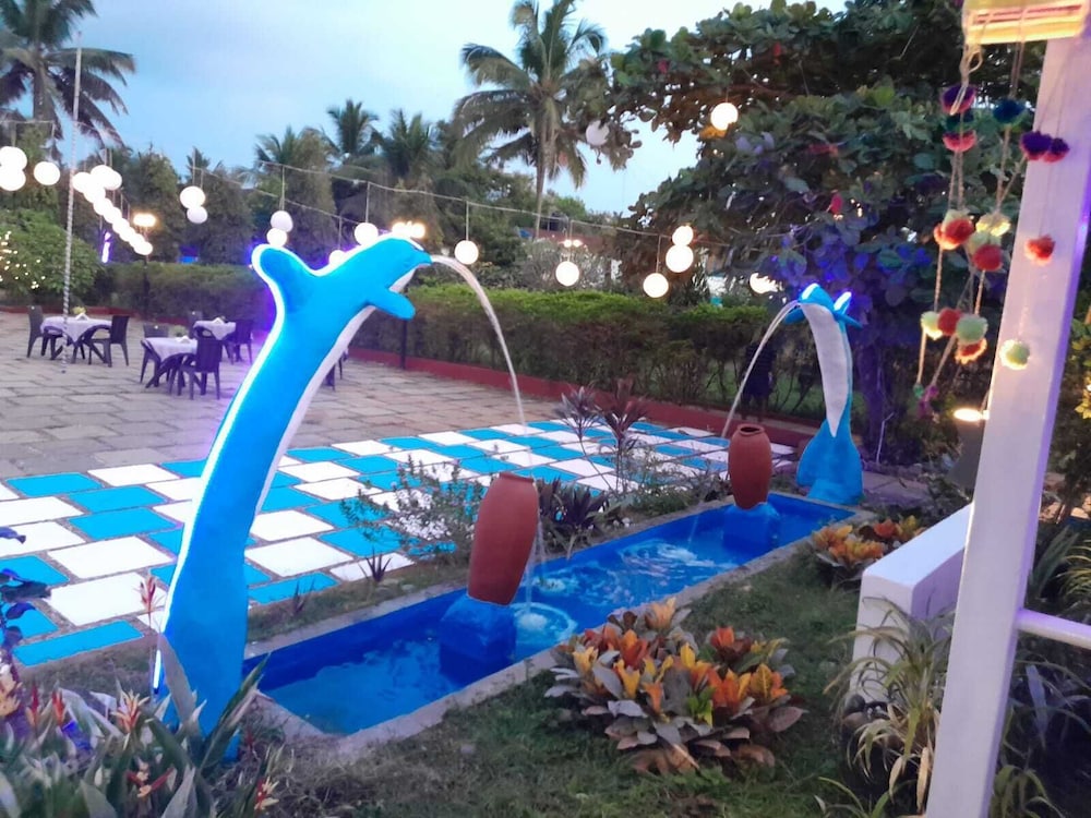 Paradise Village Resort 36/66