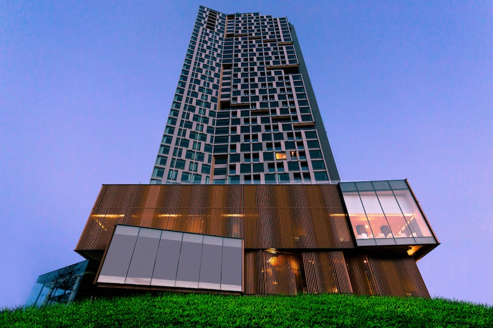 Arize Hotel Sri Racha 1/50