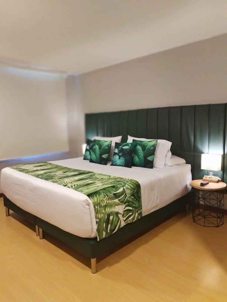 Hotel Factory Green 34/68