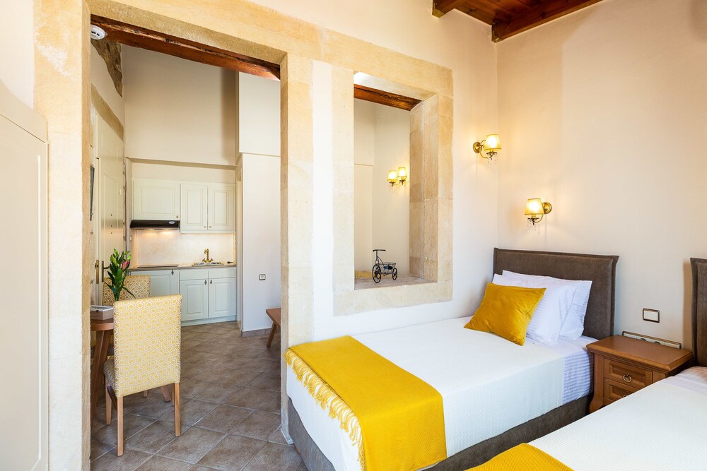 Phaedra Suites - Adults Only 9/50