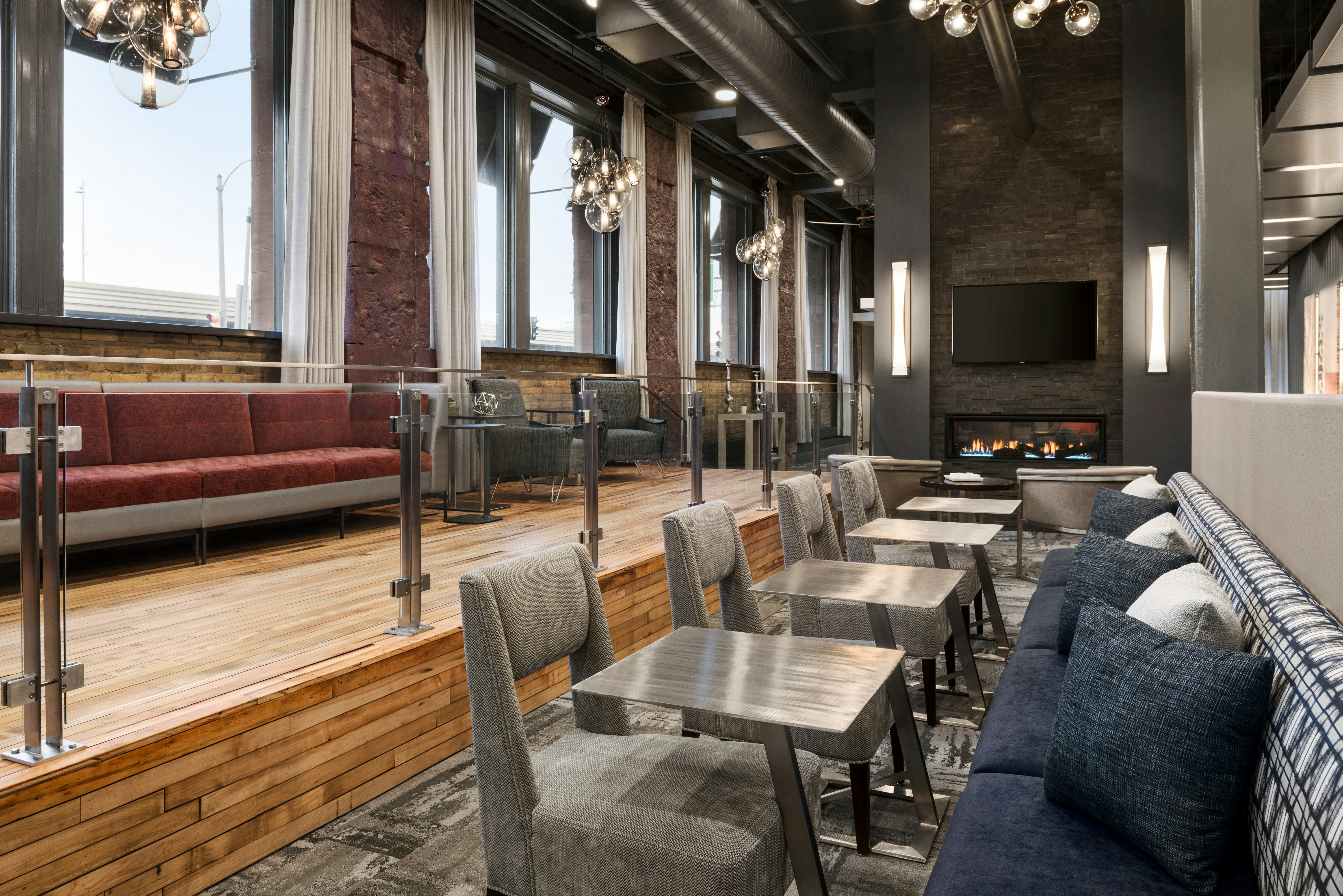 Homewood Suites By Hilton Milwaukee-Downtown 16/25