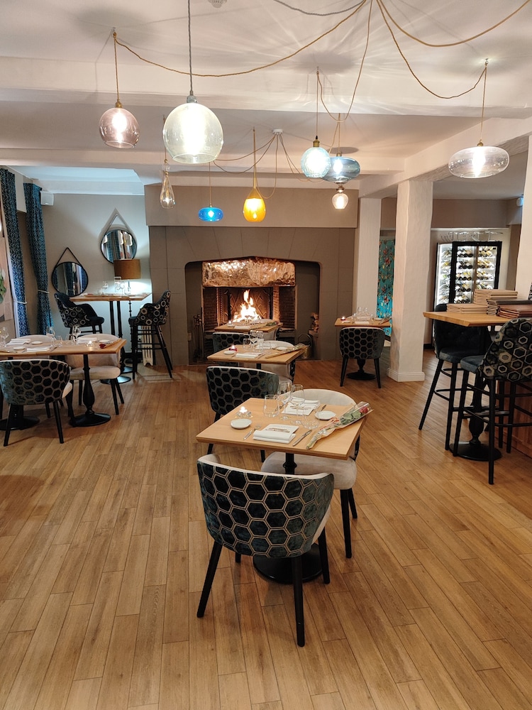 Chateau de Montreuil - Hotel Restaurant - Montreuil sur Mer 32/48