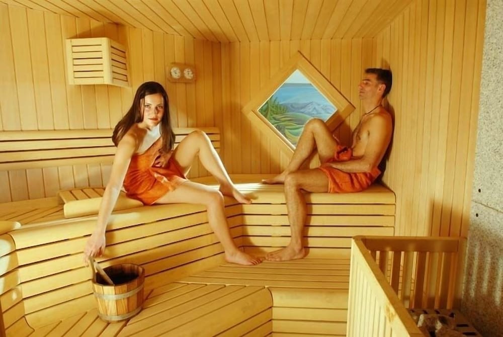 Lady Maria Hotel And Resort 37/70