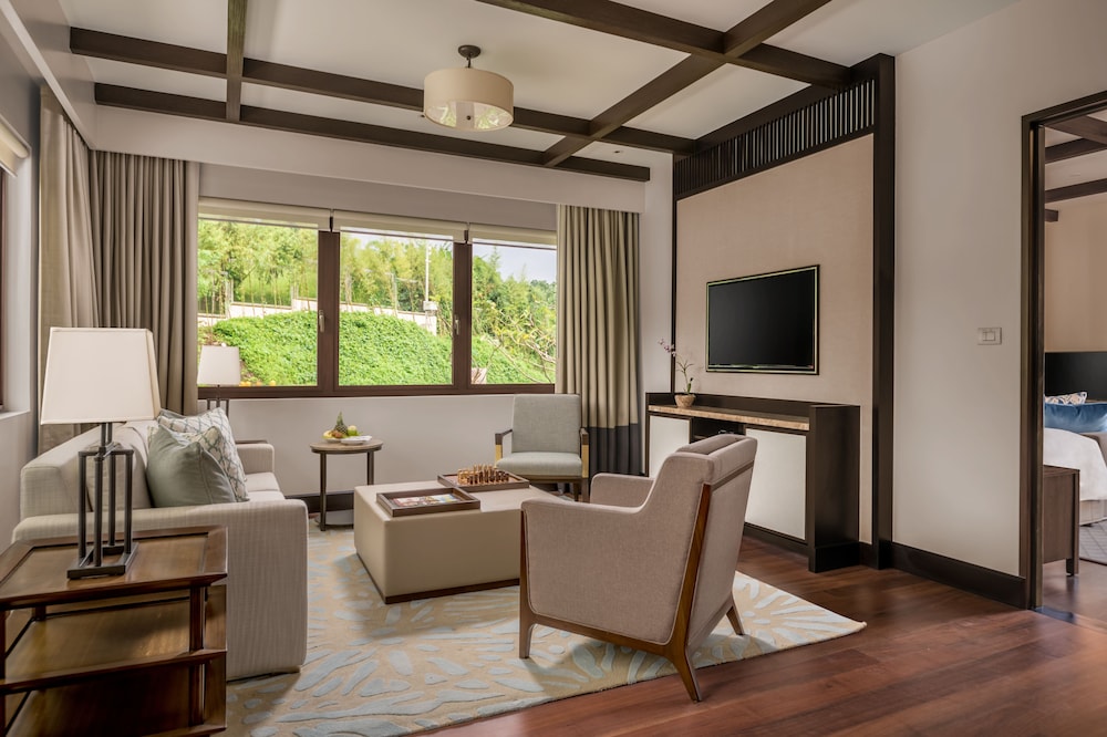 Anya Resort Tagaytay 52/78