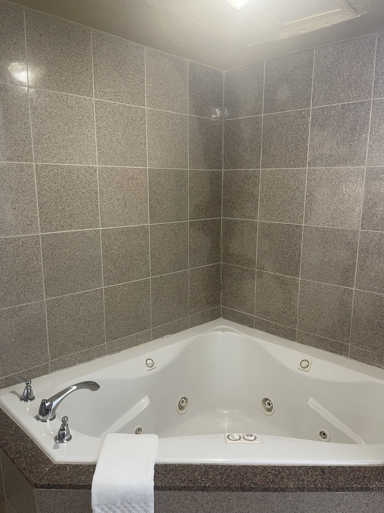 Fairbridge Inn Suites Mcdonoughga 48/52