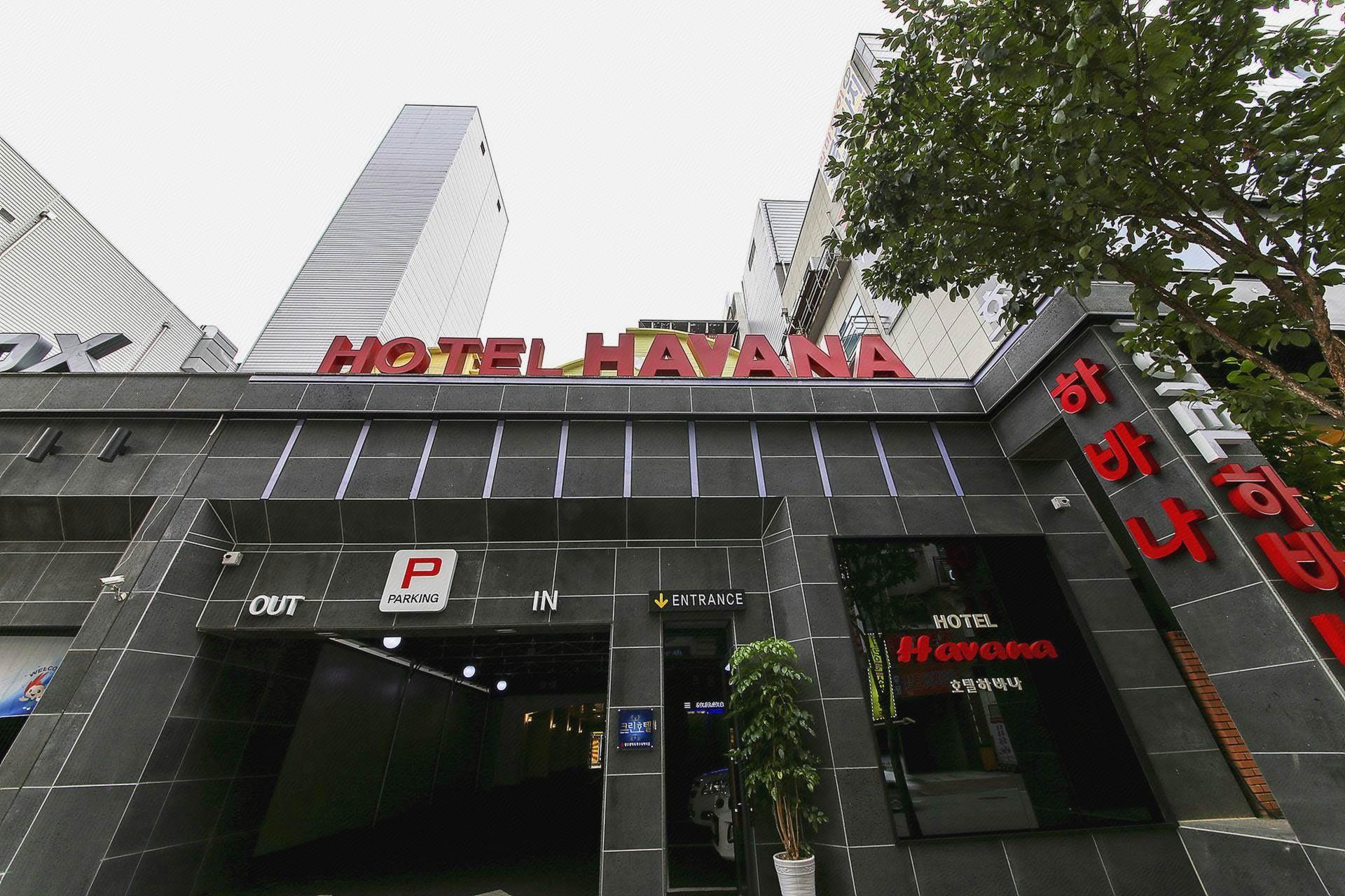 Havana Hotel 3/36