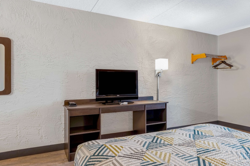 Motel6 Elk Grove Village Il O Hare 46/50
