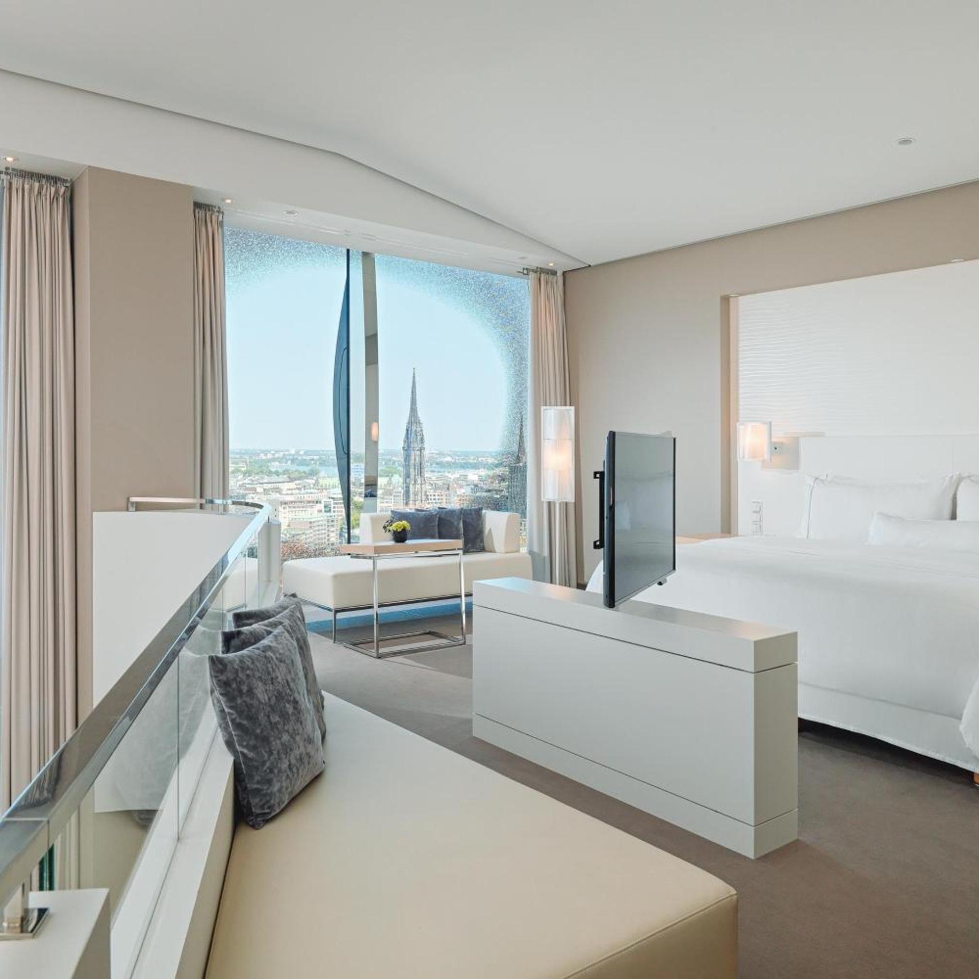 Maisonette, Bi Level, Suite, King Bed
