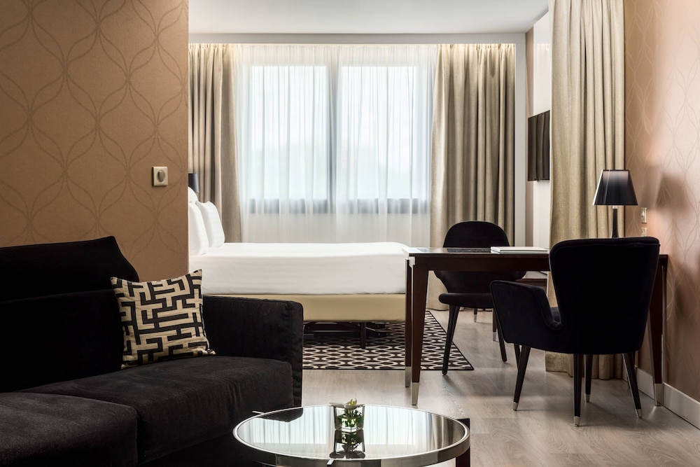 Ac Hotel Paris Porte Maillot 25/32