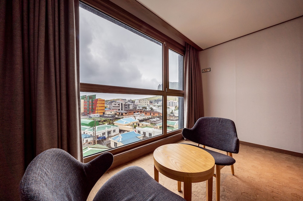 Sunrise Hotel Sungsan 50/62