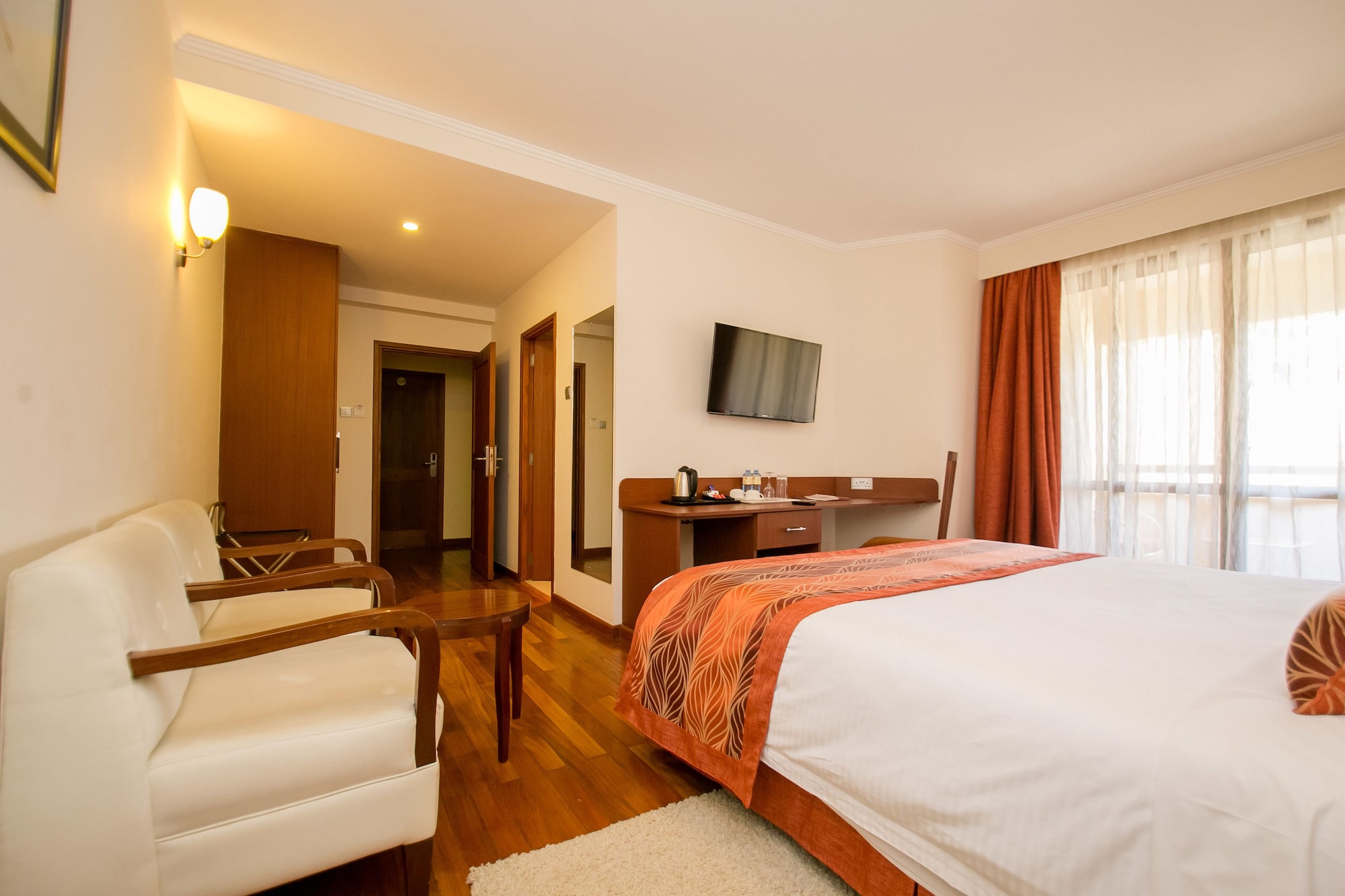 2 BEDROOMS, EXECUTIVE, SUITE