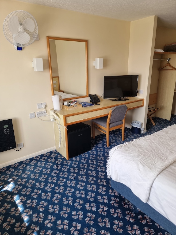 Travel Plaza Hotel 54/69