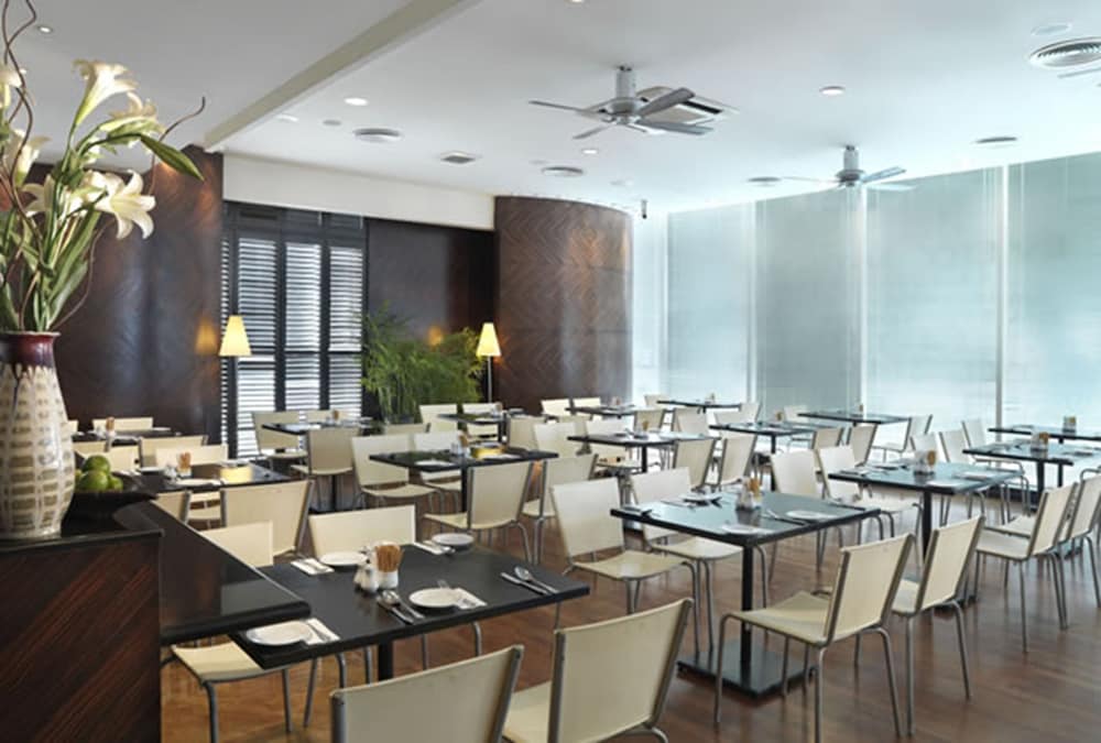 Hotel Capitol Kuala Lumpur 18/25