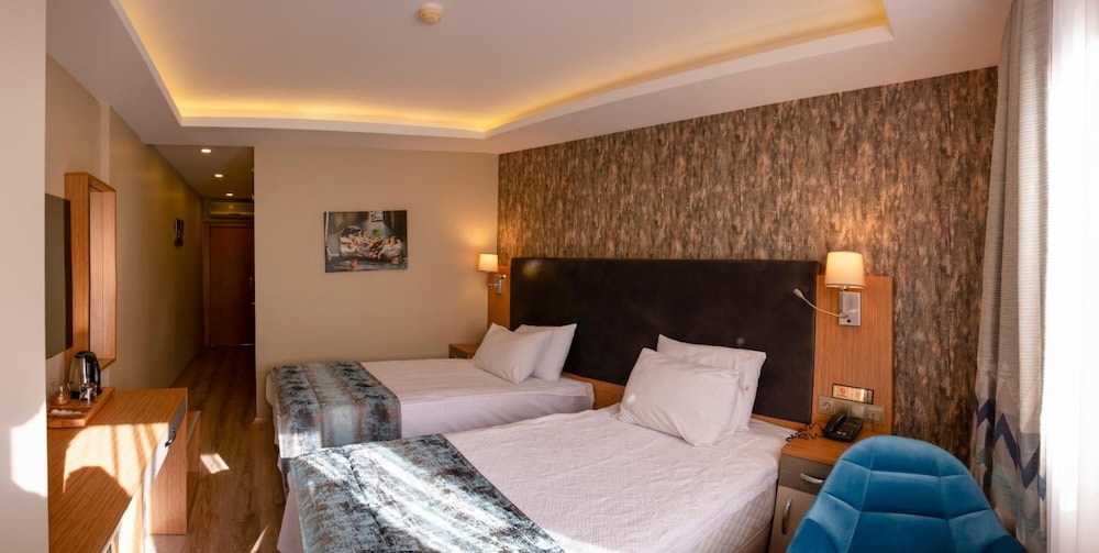 Devman Hotel 12/39