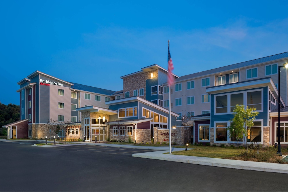 RESIDENCE INN WHEELING-ST. CLAIRSVILLE, OH 3/51
