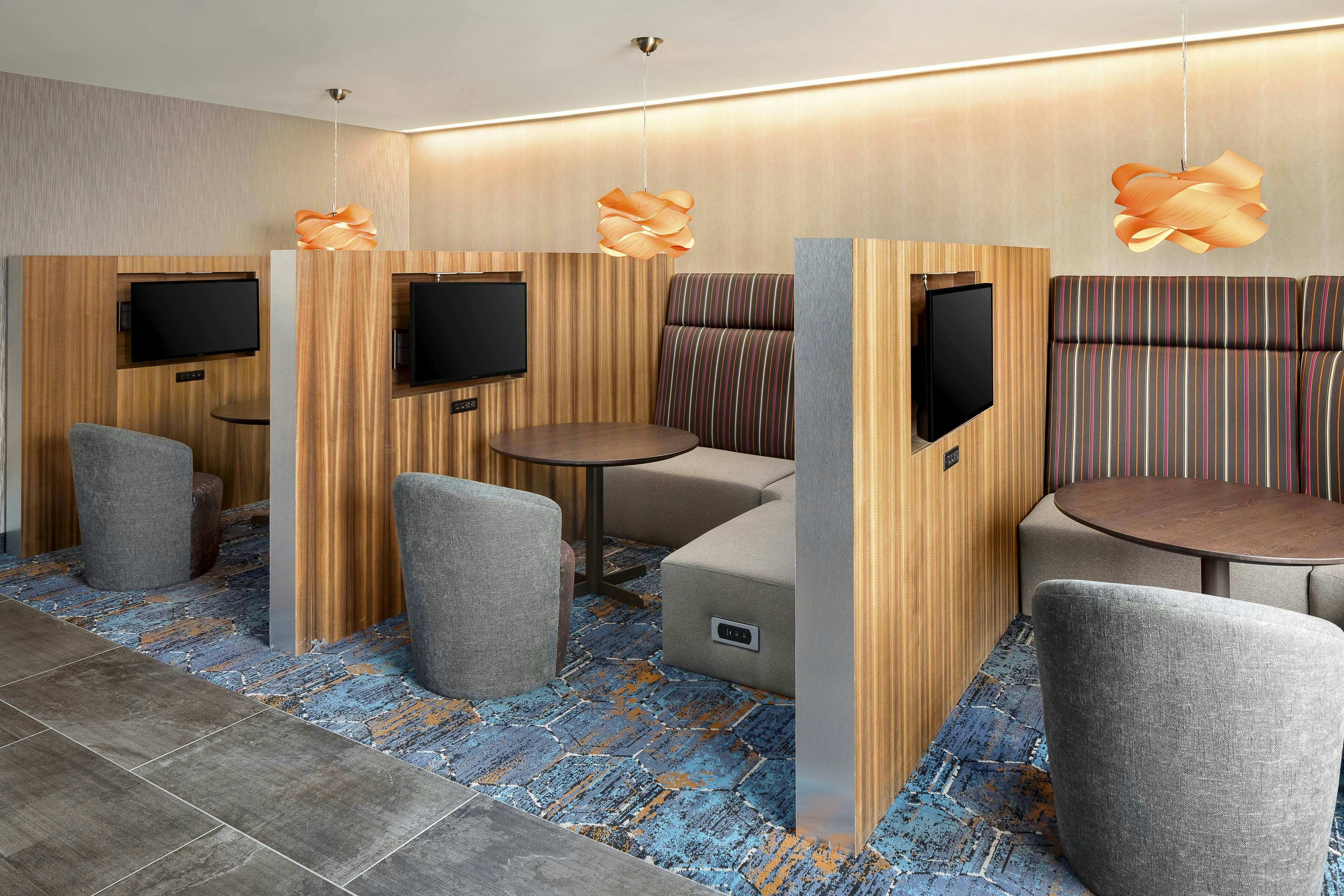 Courtyard by Marriott Seattle Northgate 11/13