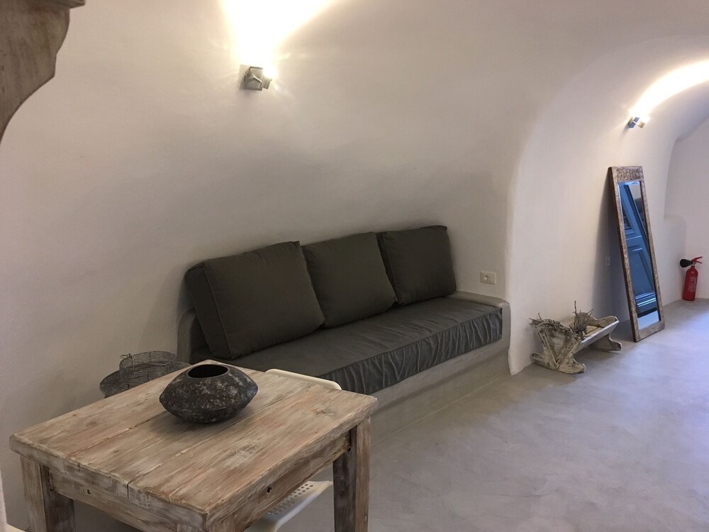 Theodora Suites - Adults Only 26/48